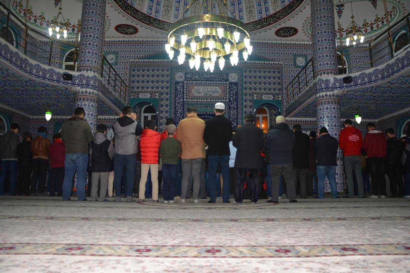 Kozluk'ta sabah namazı buluşmasına yoğun ilgi